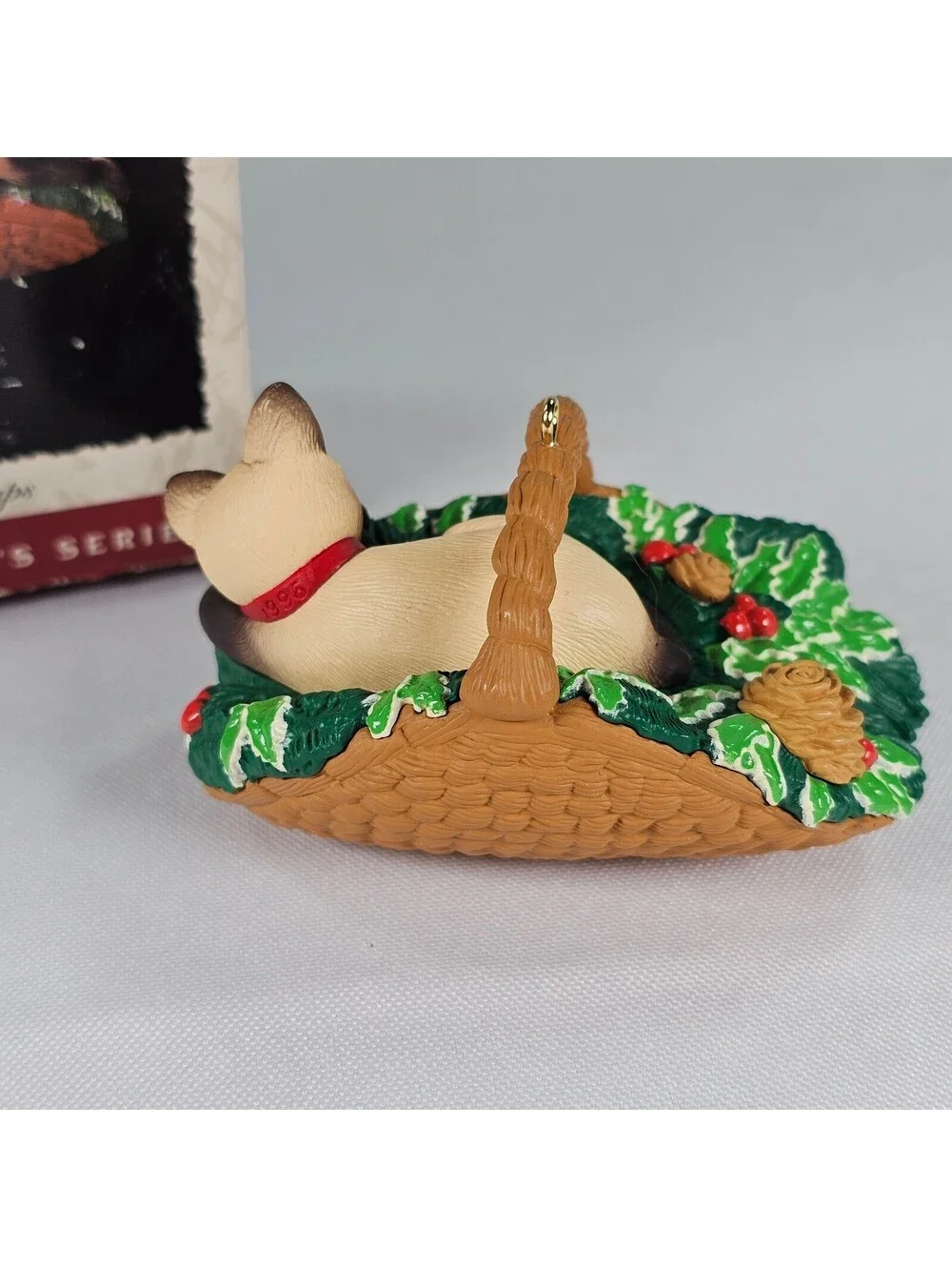 Vtg Hallmark Keepsake Ornament 1996 Cat Naps Siamese Cat in Basket Series 3